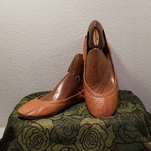 Tory Burch Carmel Leather flats